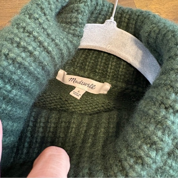 Madewell Sadler Turtleneck Sweater Size Large Deep Forest Green Merino Wool Boxy - Picture 8 of 9